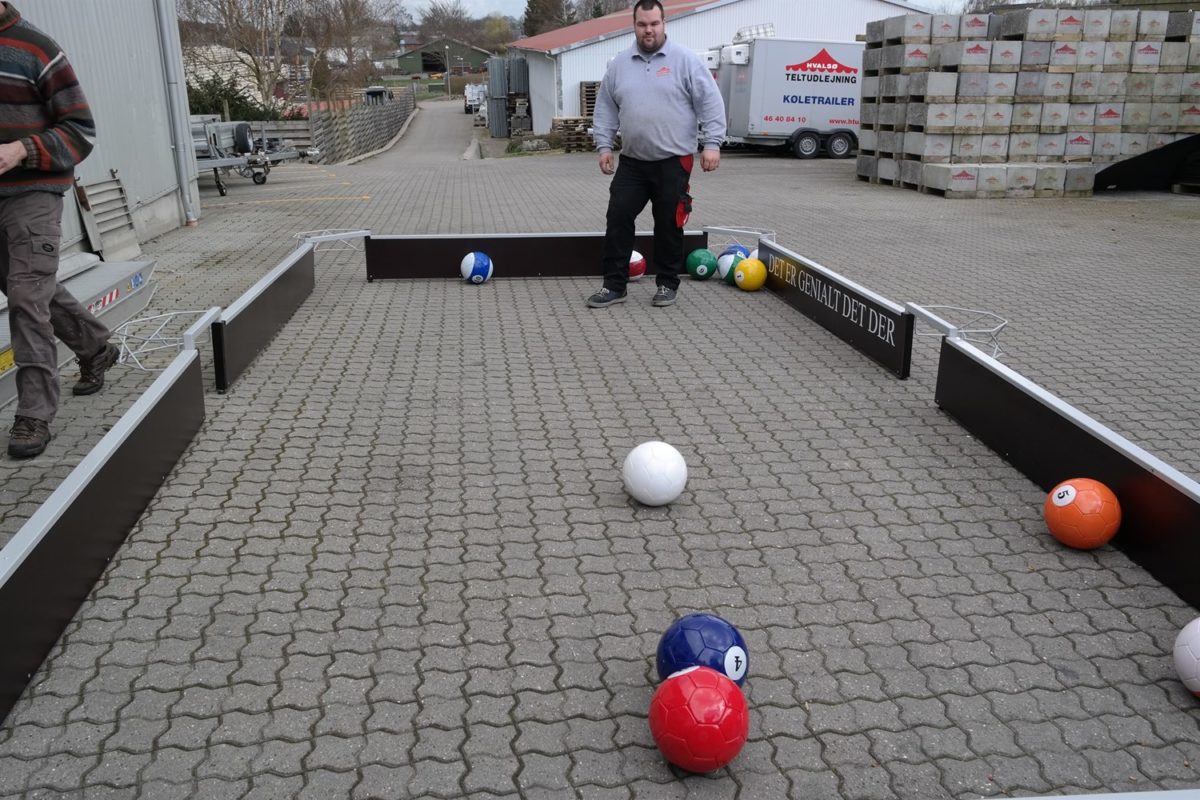 Pool fodbold 3,4 x 6,5 thumbnail 1